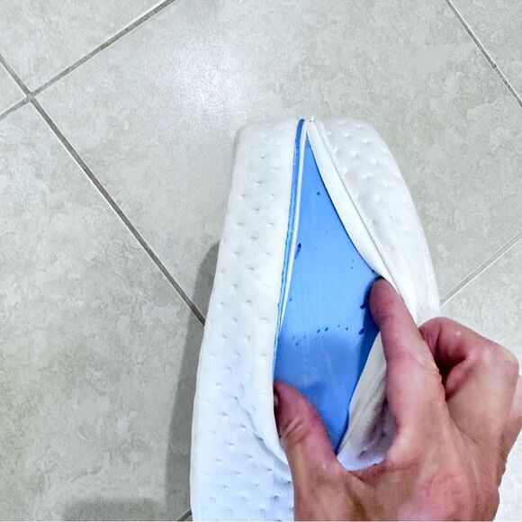 Orthopedic Leg Pillow - Picture 3 of 9